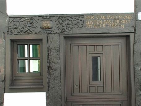 Kempen : Alte Schulstraße, Türsturz mit Inschrift